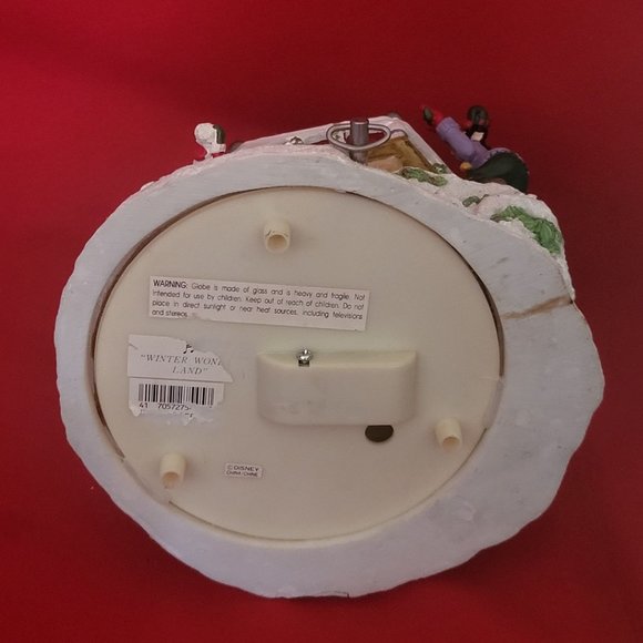 Disney Mickey Mouse Minnie Winter Wonderland Christmas Musical Snow Globe - Picture 5 of 12